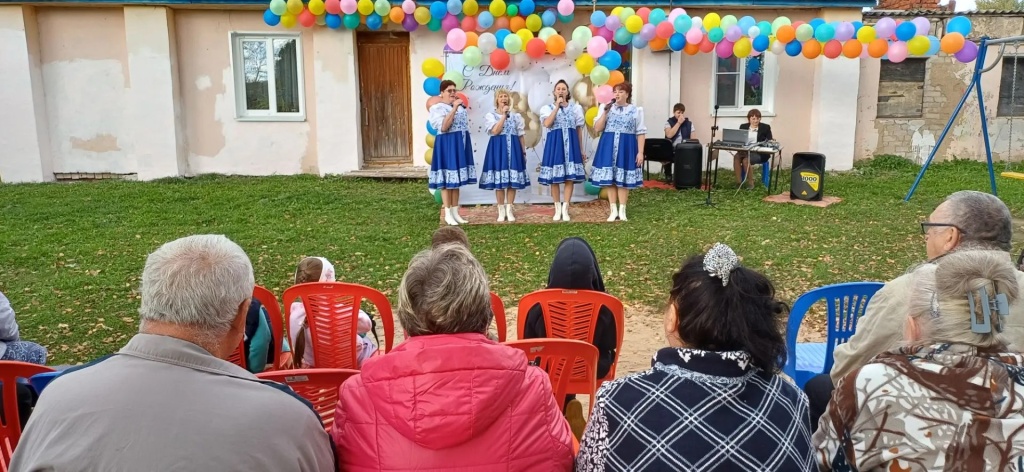 e5eddd30-3043-4e98-b7c5-01762c9f6ea4.jpg