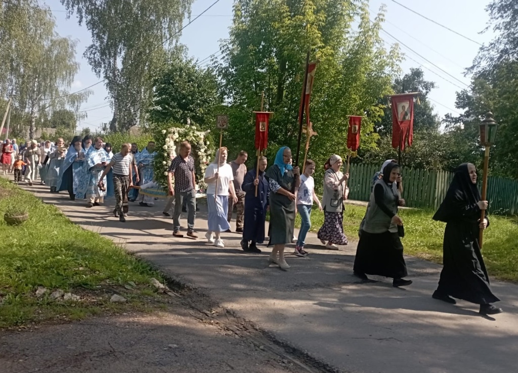 JEljpk4GQ3FYтихвинская.jpg